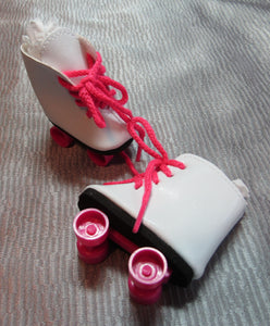 14" Wellie Wisher Doll Roller Skates: White & Hot Pink