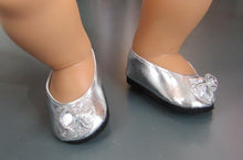Load image into Gallery viewer, Glitter Bow 18 &amp; 15 inch Doll Dress Shoes w Gem: Silver
