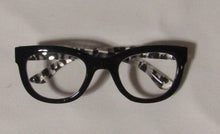 Load image into Gallery viewer, Glasses: Black &amp; White Cheetah Print
