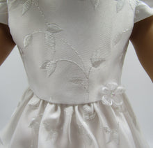 Load image into Gallery viewer, First Communion 3 Pc Outfit: Satin w Veil &amp; Bible
