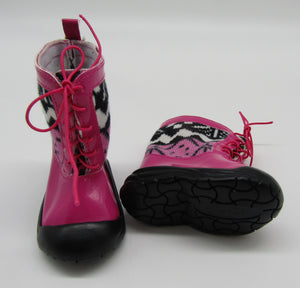 Ikat Snow Boots 18 inch Doll: Pink & Black