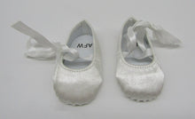 Load image into Gallery viewer, Ballet Pointe Shoes 18 inch Doll: White Satin
