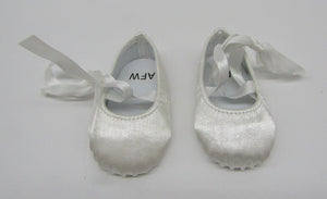 Ballet Pointe Shoes 18 inch Doll: White Satin