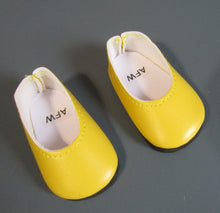 Load image into Gallery viewer, Wellie Wisher 14 inch Doll Classic Flats: Yellow
