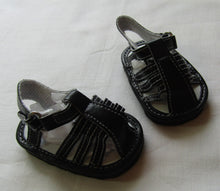 Load image into Gallery viewer, 18&quot; Doll Closed Toe Sandals: Black
