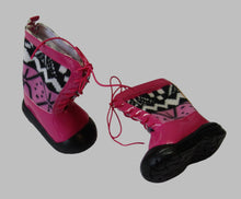 Load image into Gallery viewer, Ikat Snow Boots 18 inch Doll: Pink &amp; Black
