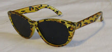 Load image into Gallery viewer, Leopard Sunglasses
