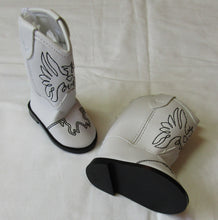 Load image into Gallery viewer, White Embroidered Eagle Western Boots
